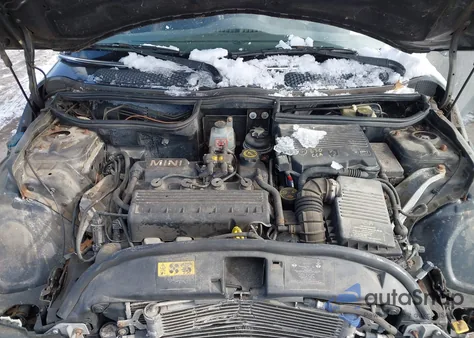 2006 Mini Cooper z USA, uszkodzony, nr VIN WMWRC335X6TJ75545